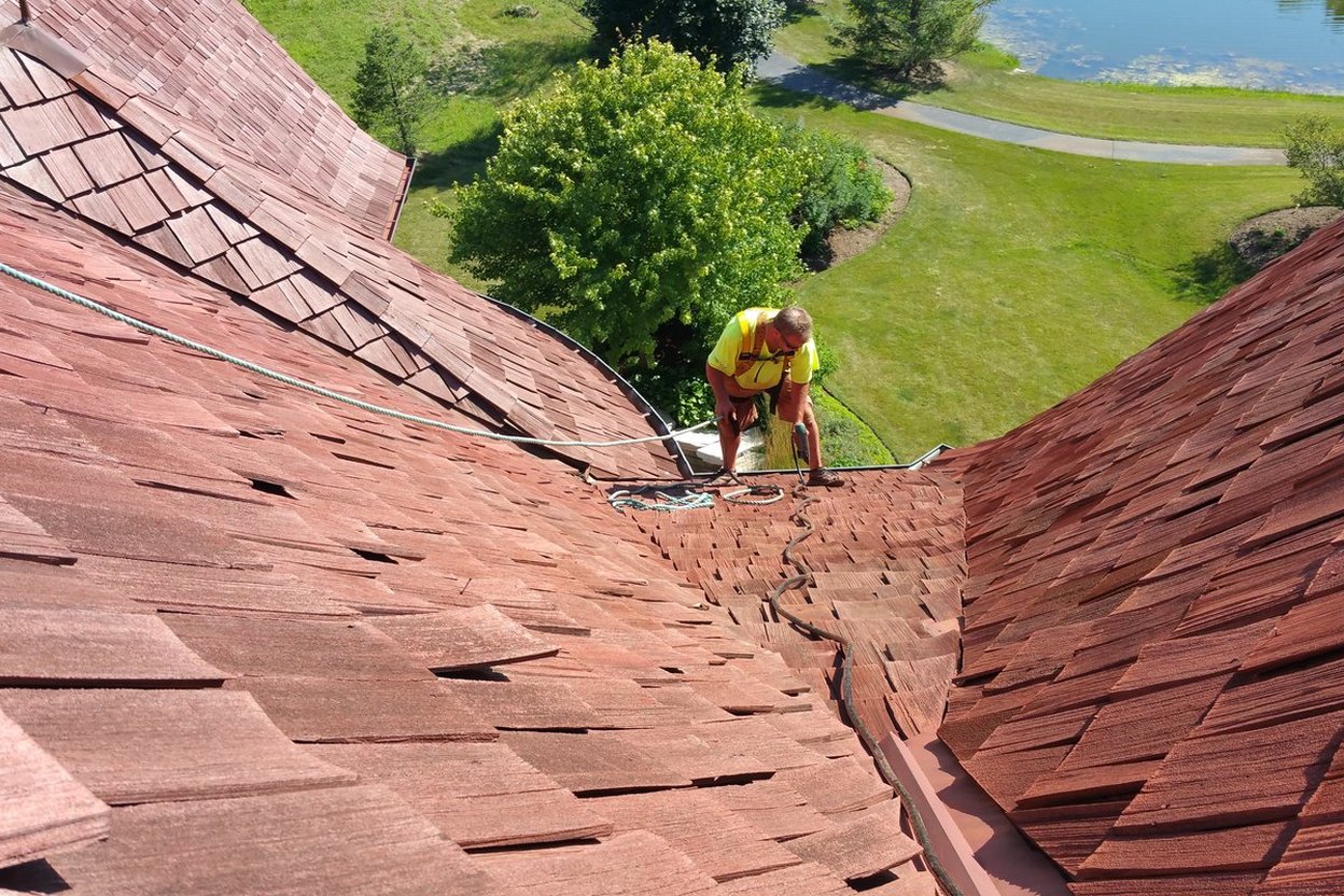 What to Put in the Text When You're on a Roof and Can't Talk